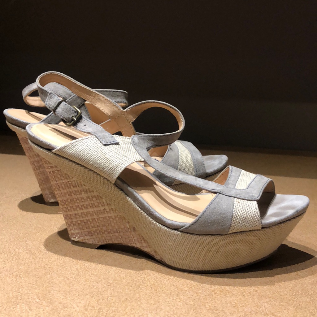 Hoss Intropia Wedges